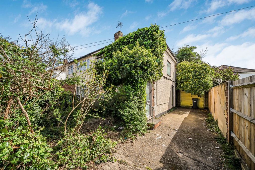 Property photo 1 of 2