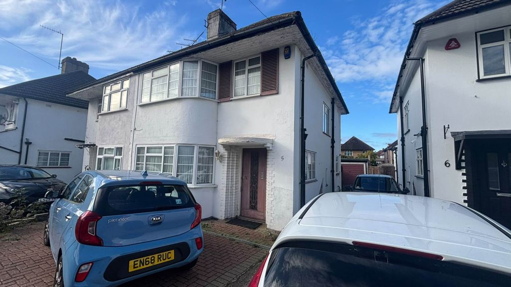 Property photo 1 of 11