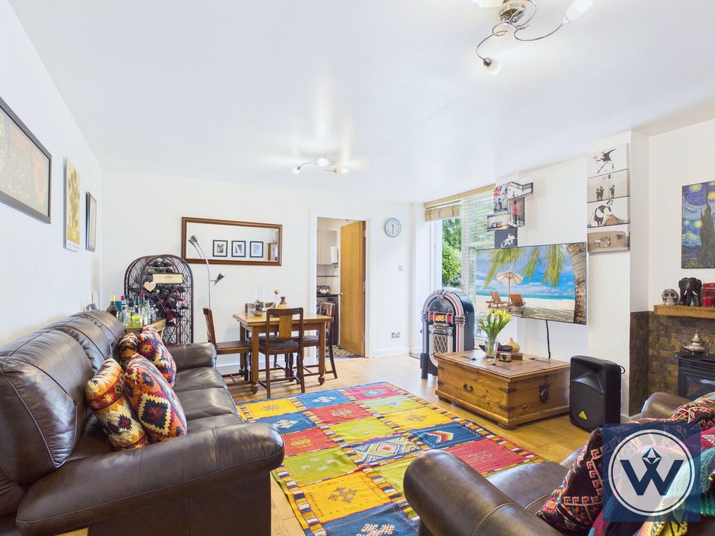 Property photo 1 of 29