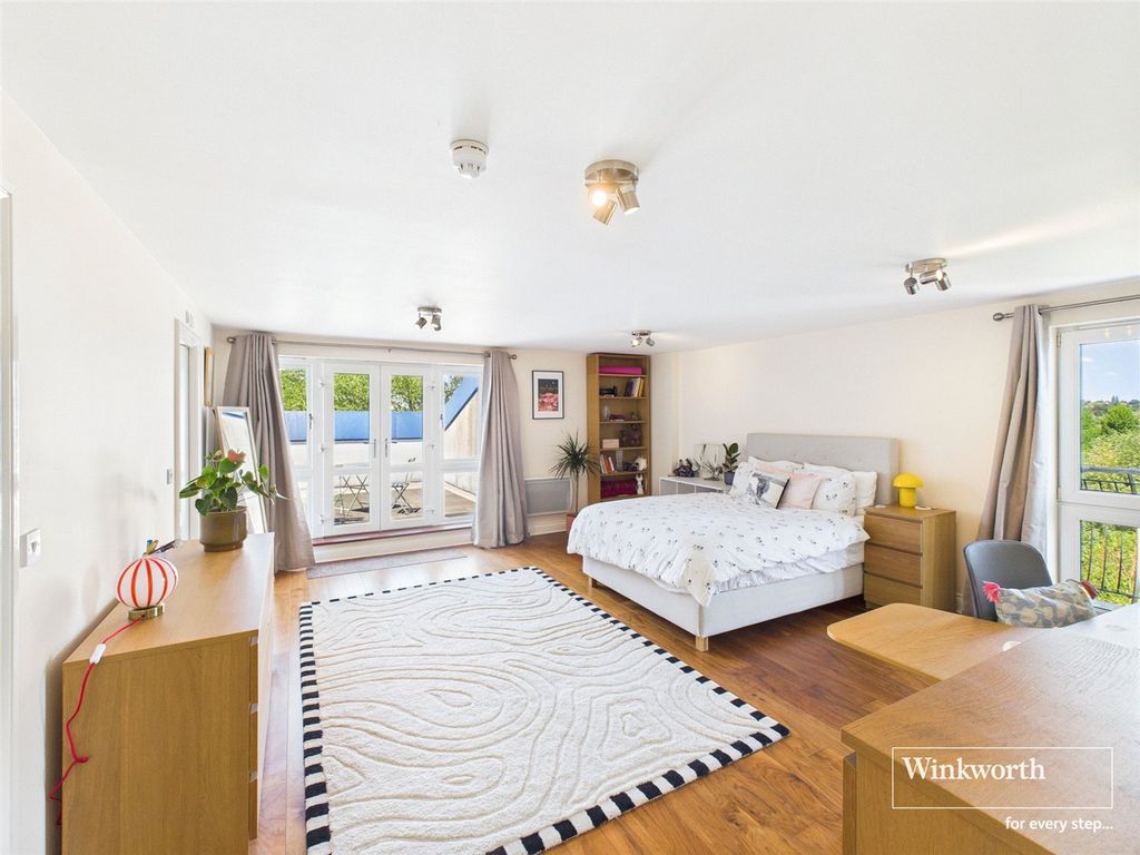 Property photo 2 of 15 Picture No. 02