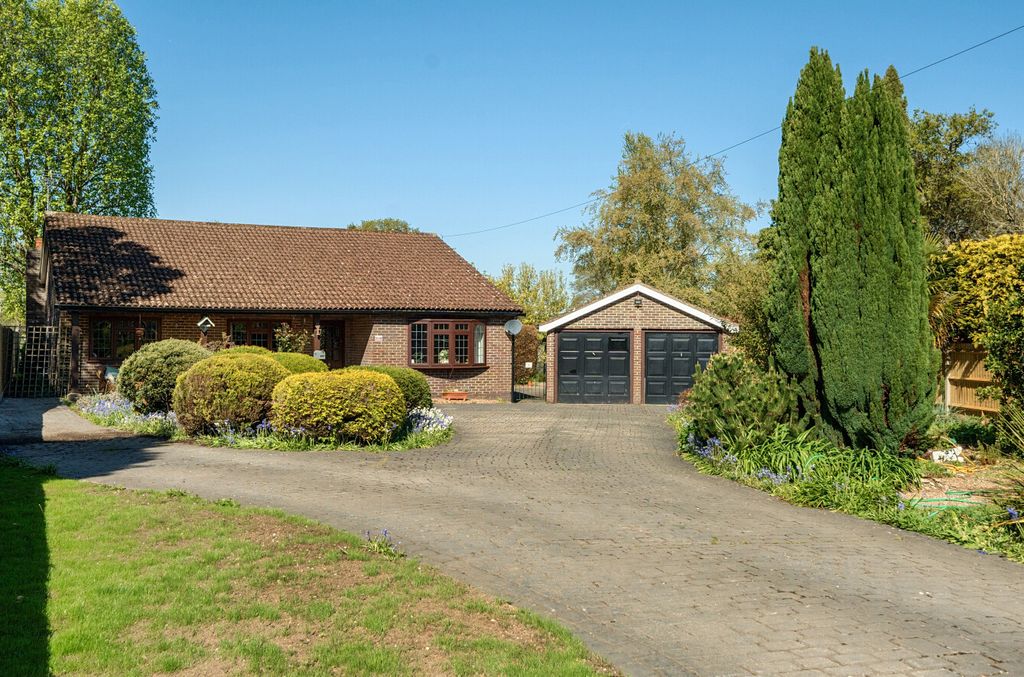 Property photo 1 of 21 1449857-7-69Eb37c...