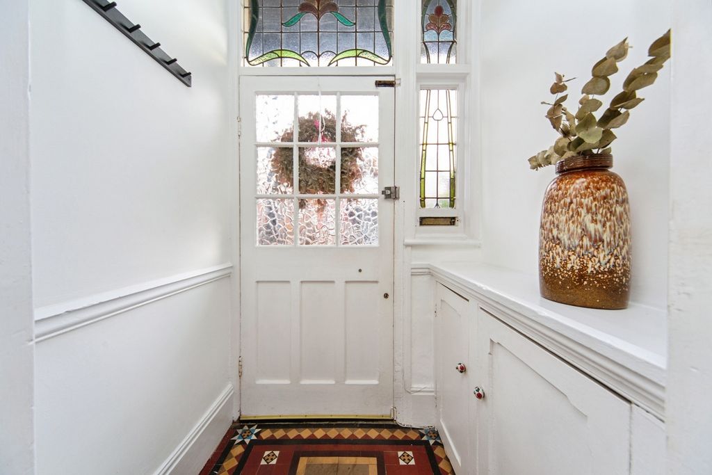 Property photo 2 of 24 Pbox-Img.Jpg