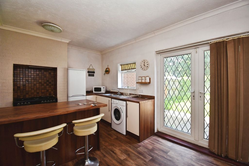 Property photo 3 of 12 Pbox-Img.Jpg