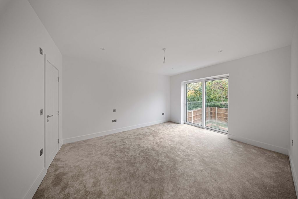 7 bed shared accommodation to rentSidcup High Street, Sidcup DA14 photo 4