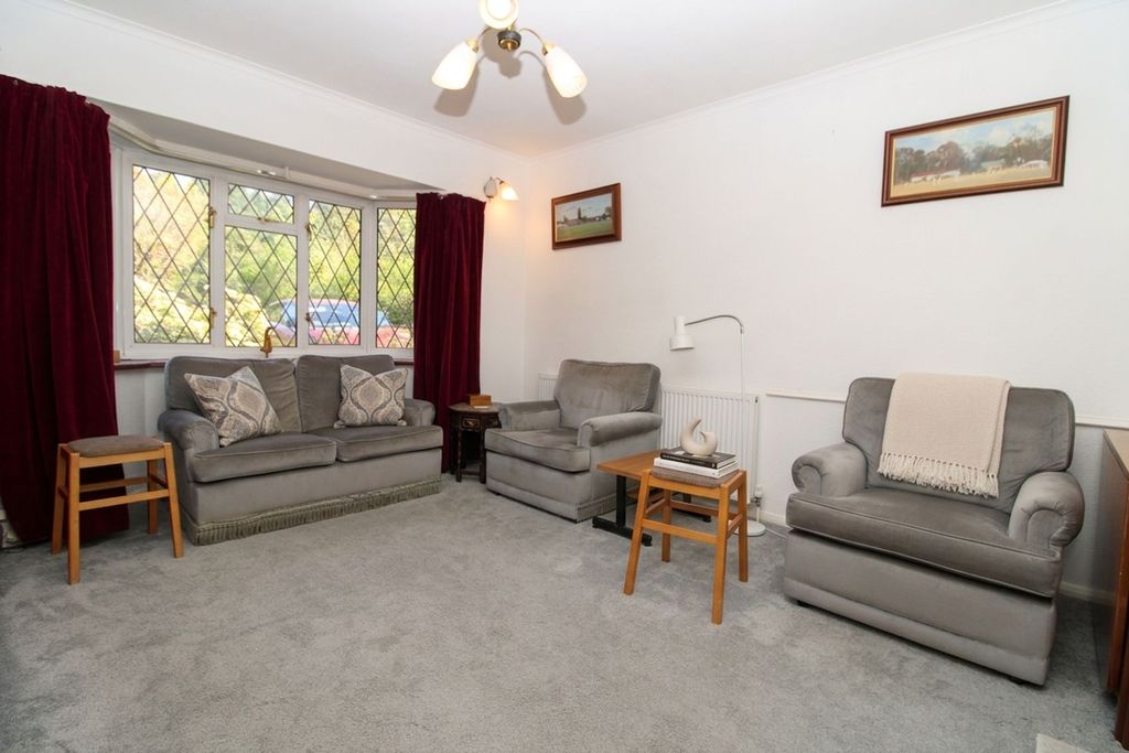 Property photo 2 of 19
