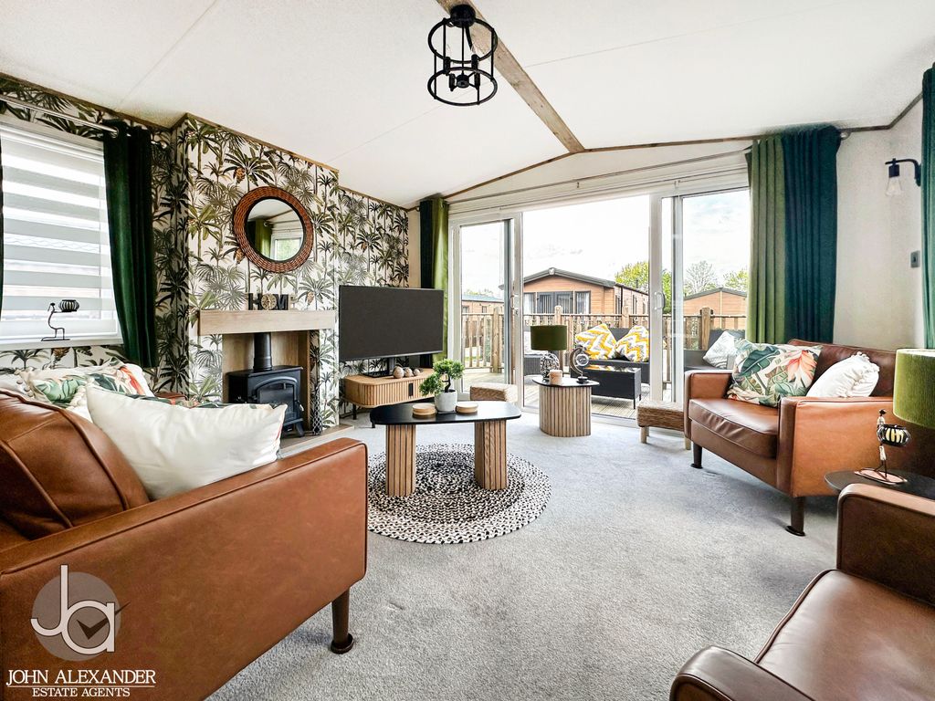 Property photo 3 of 16 20260413_144225760_0.5