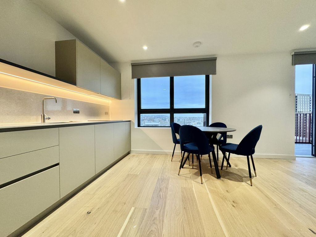 Property photo 3 of 14 Gallery