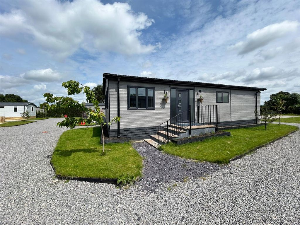 Property photo 1 of 18 12.Jpg