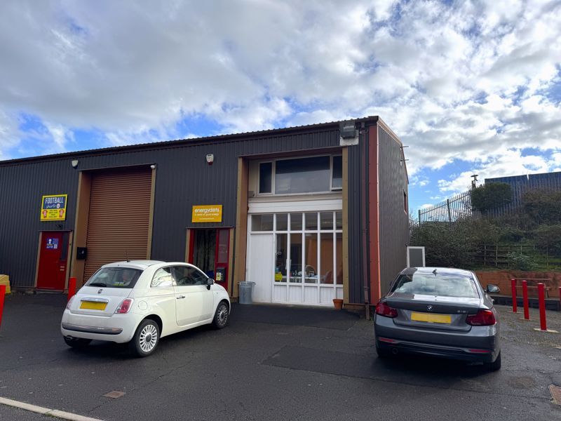 Property photo 1 of 7 Photo 7