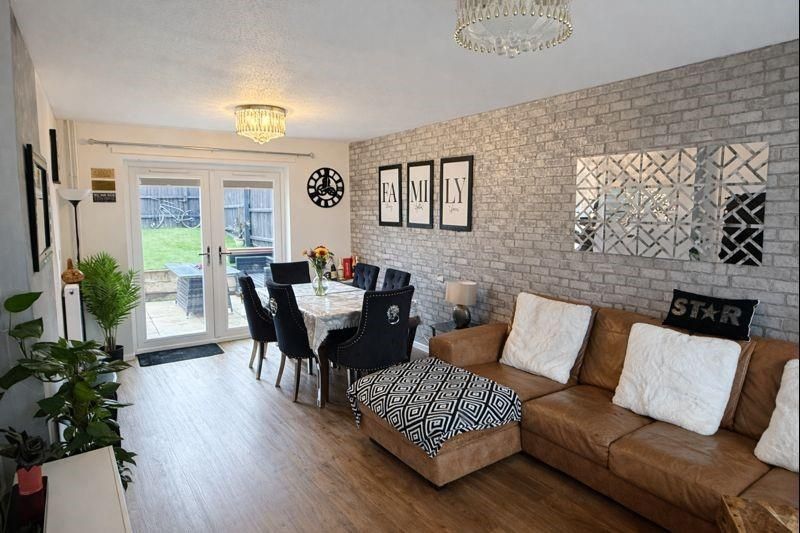 Property photo 2 of 10 Lounge Diner