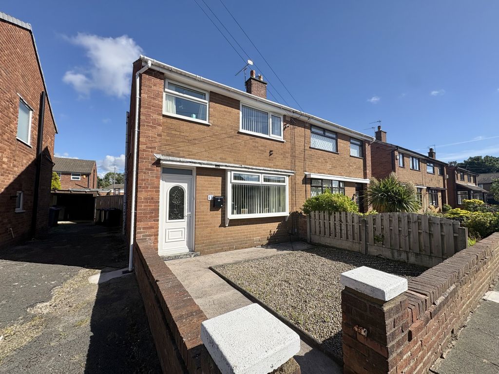 Property photo 1 of 11