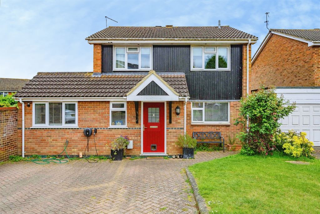 Property photo 1 of 17