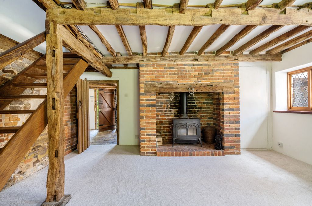 Property photo 3 of 32