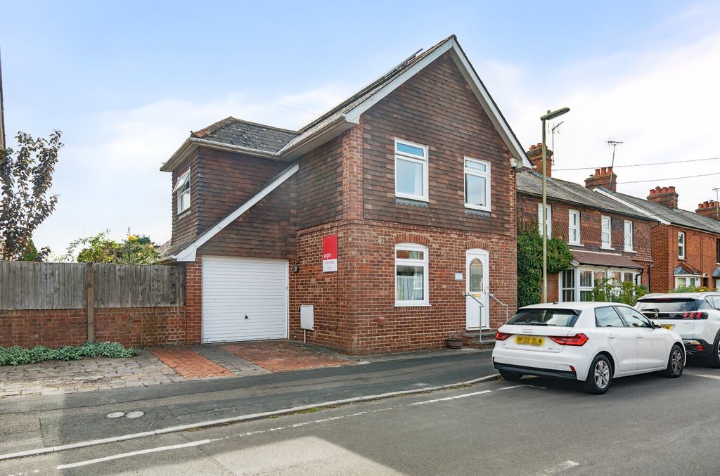 Property photo 1 of 17 1340969-3-68A5E5d...