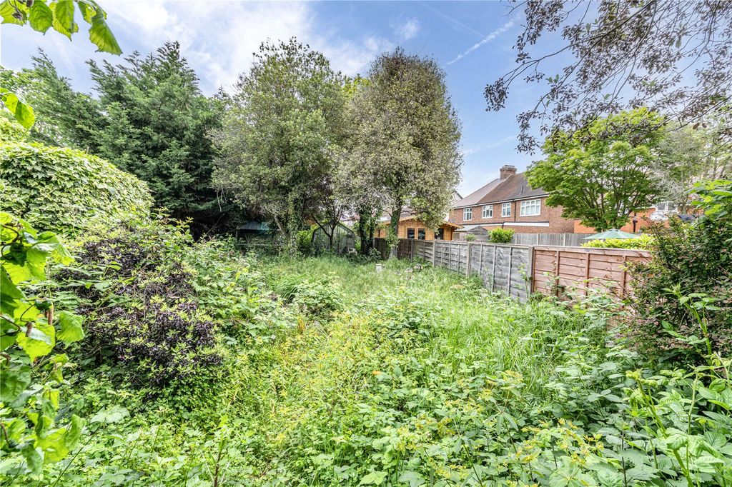 Property photo 2 of 14 Picture No. 20