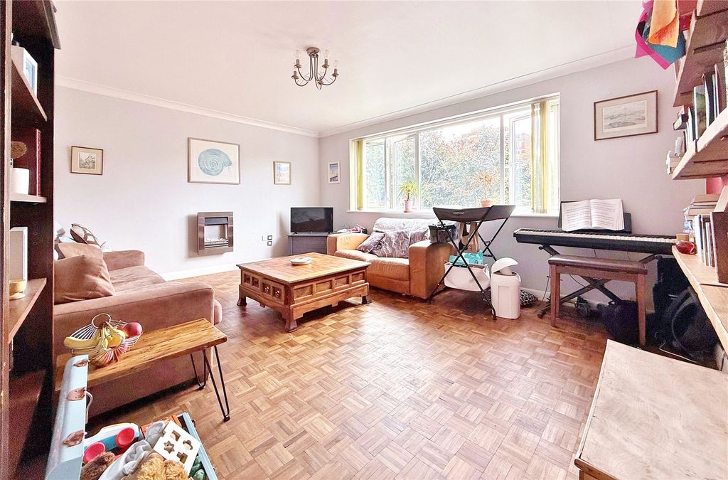 Property photo 3 of 11 Picture No. 10