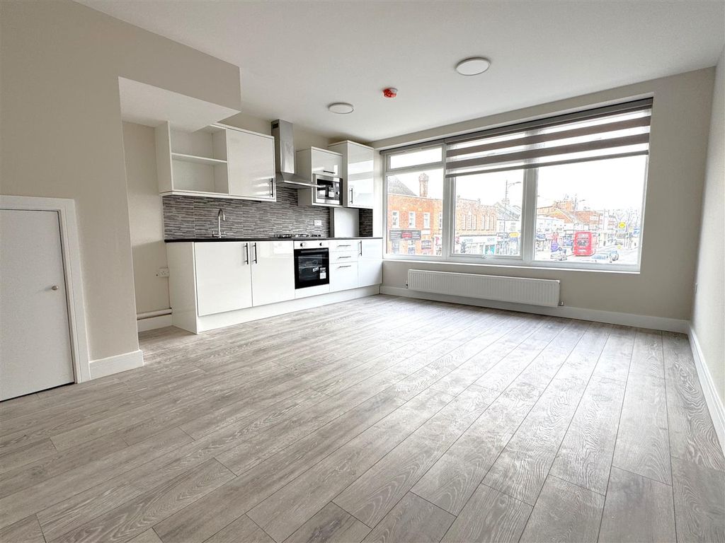 Property photo 3 of 6 Open Plan Kitchen/Reception Room