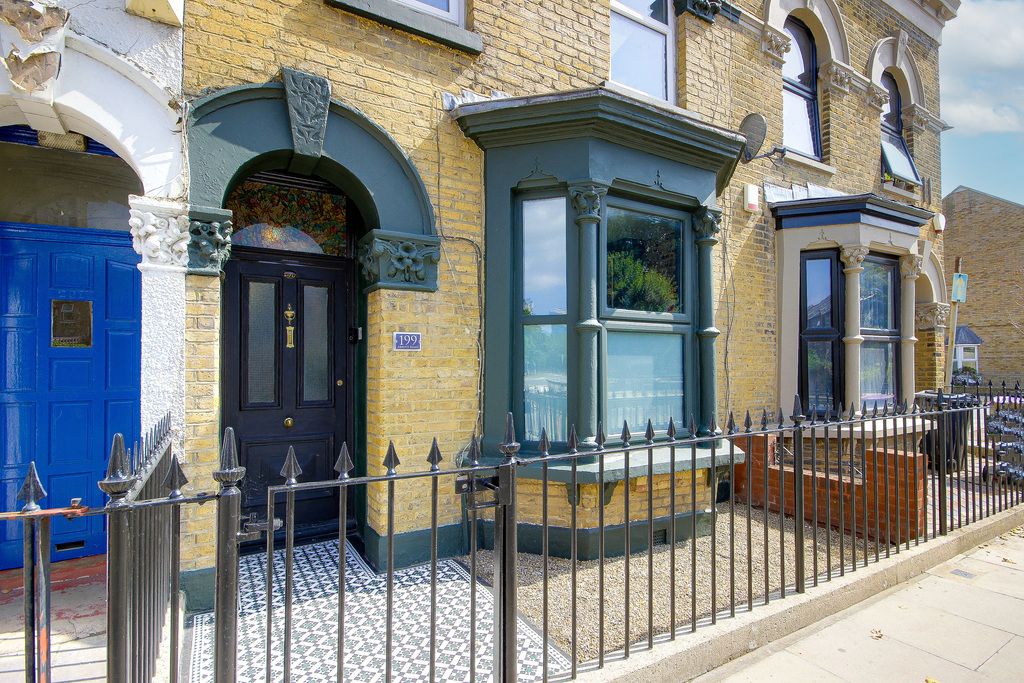 Property photo 1 of 12