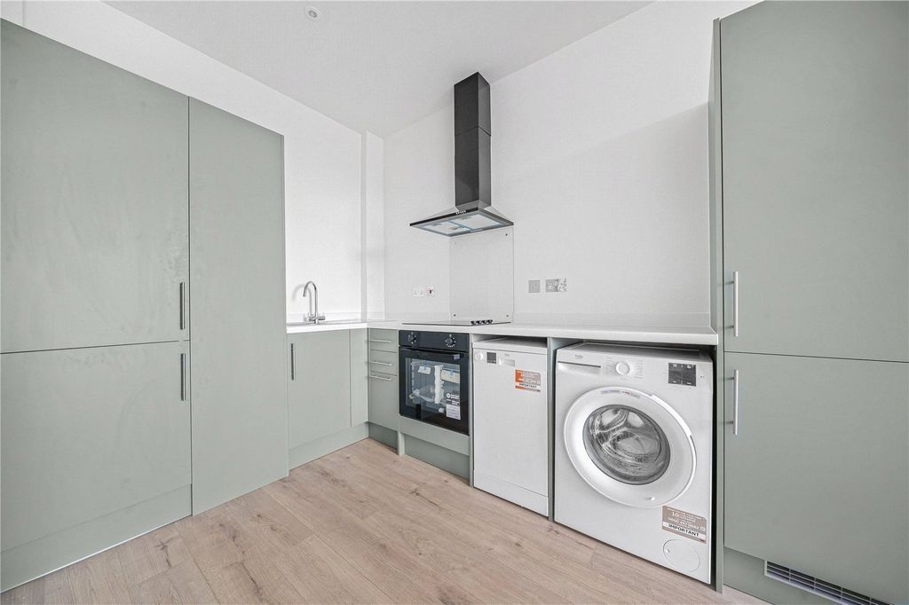 Property photo 3 of 16 Kitchen Area