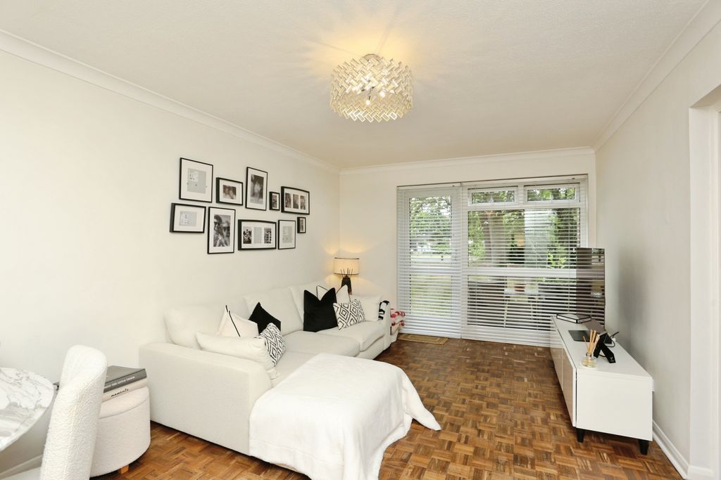 Property photo 2 of 20 Reception Room