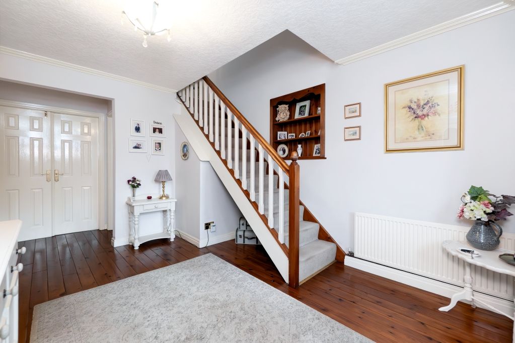 Property photo 2 of 24 Entrance Hall