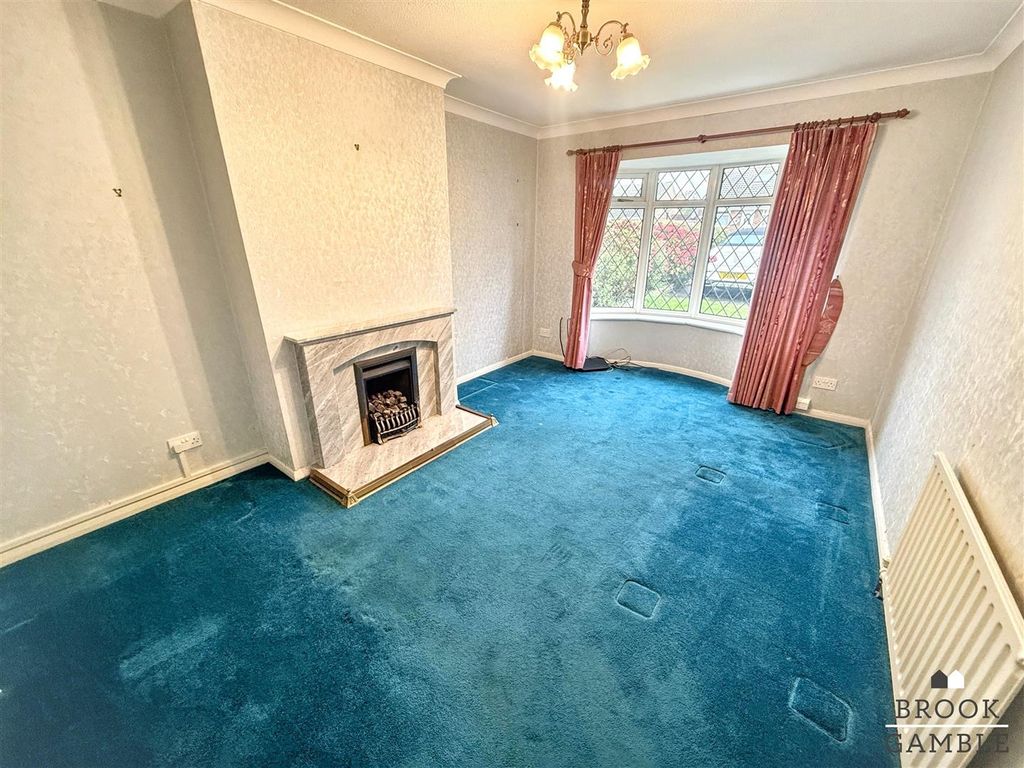 Property photo 2 of 14 01323 438506