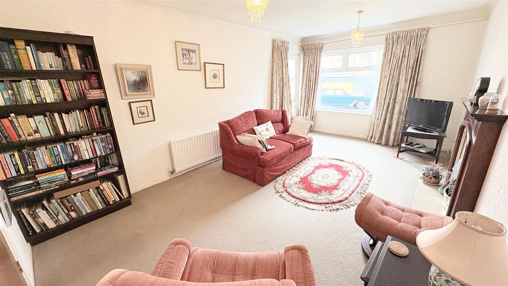 Property photo 2 of 14 Living Room