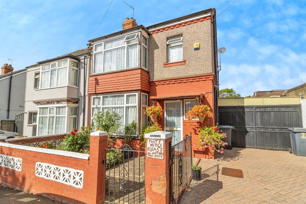 Property photo 1 of 20 A06A0670