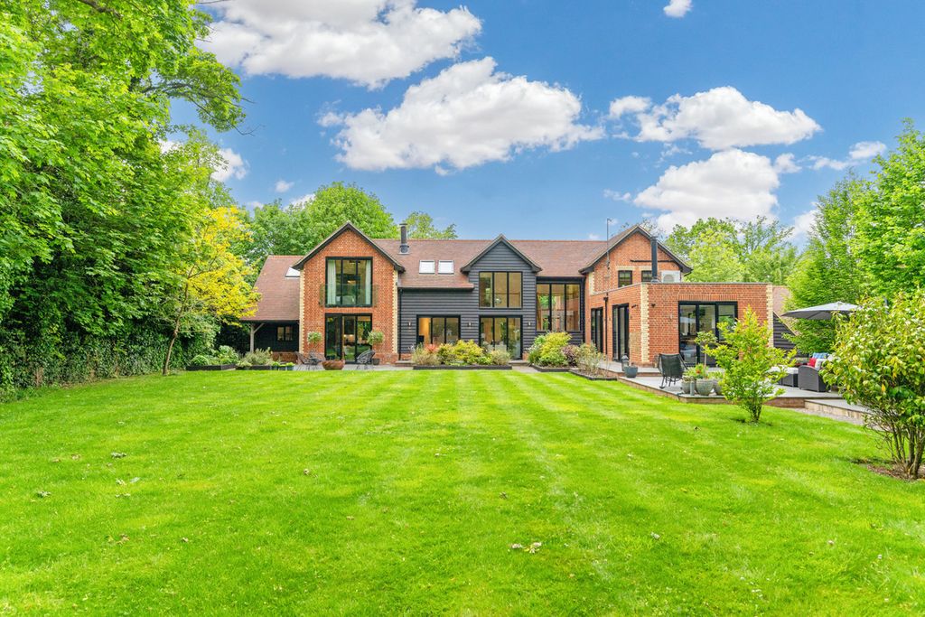 Property photo 1 of 45