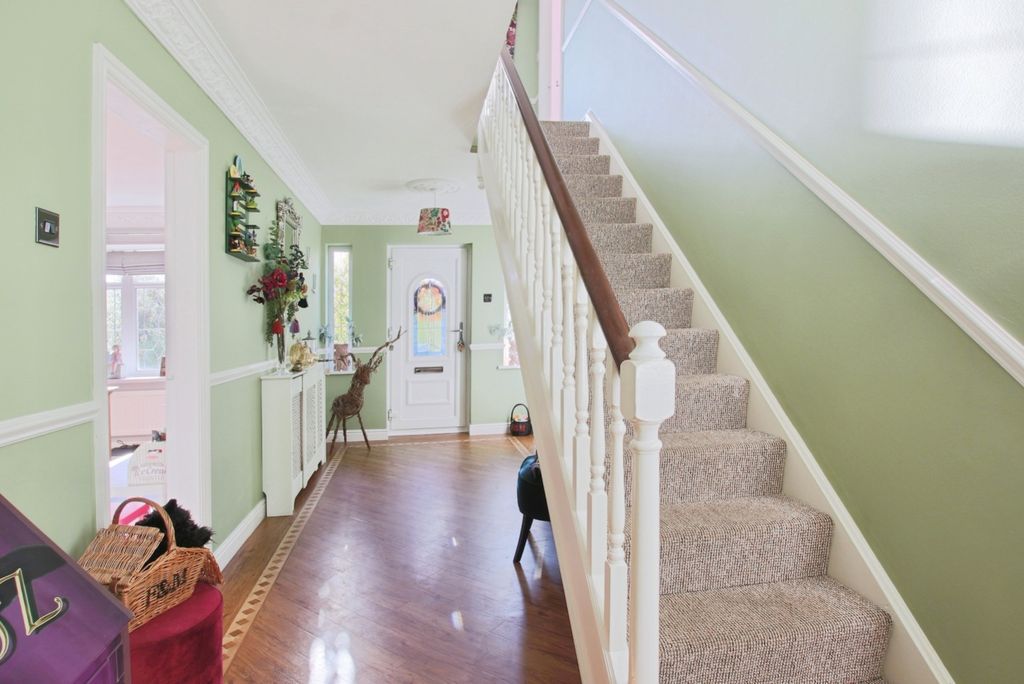 Property photo 2 of 26 4571586