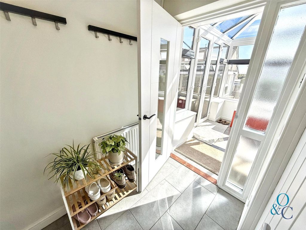 Property photo 3 of 19 Picture No. 11