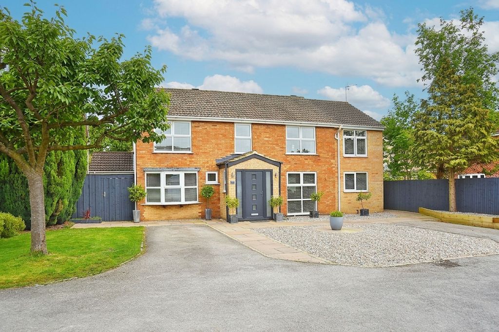 Property photo 1 of 29