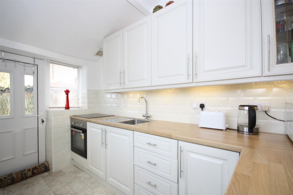 Property photo 3 of 9 0 General