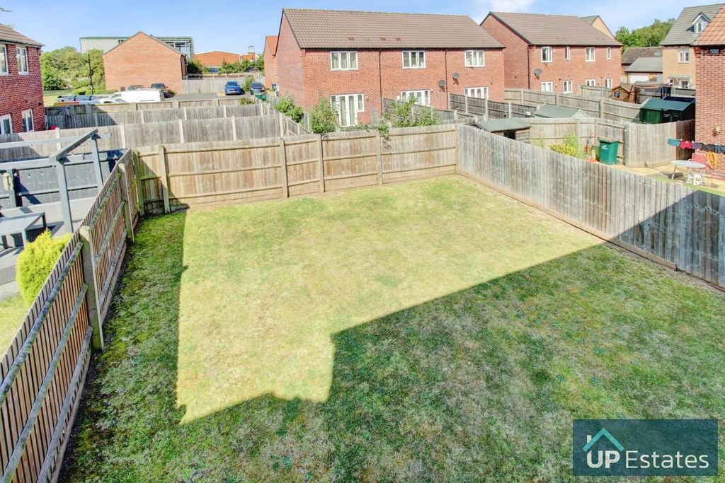 Property photo 3 of 23