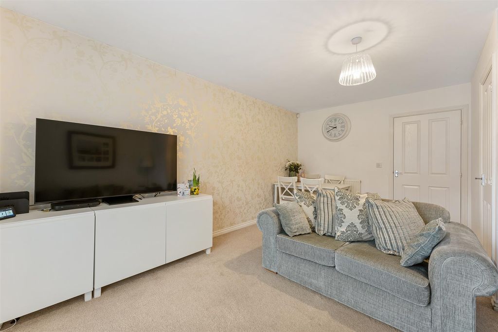 Property photo 3 of 21 75 Layton Way-19.Jpg