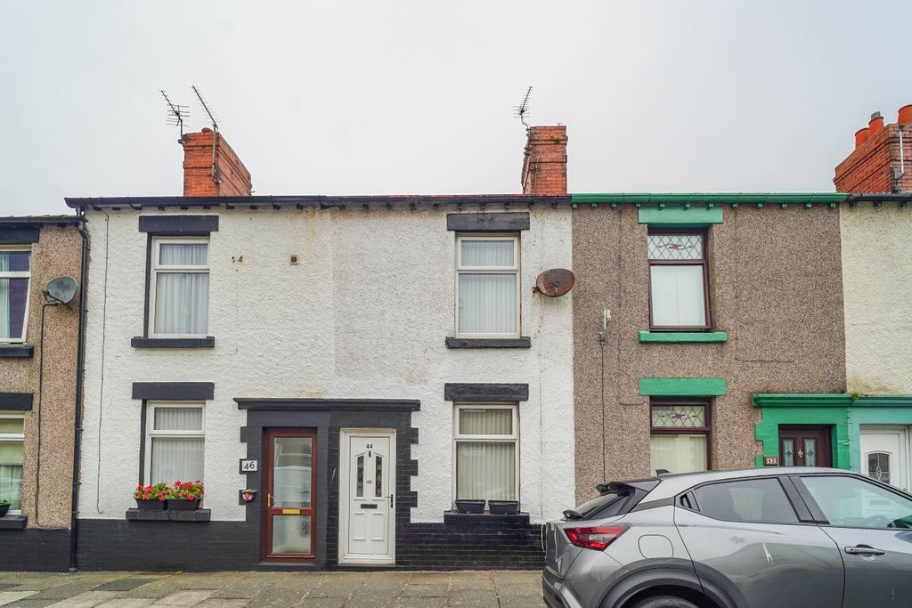 Property photo 1 of 17