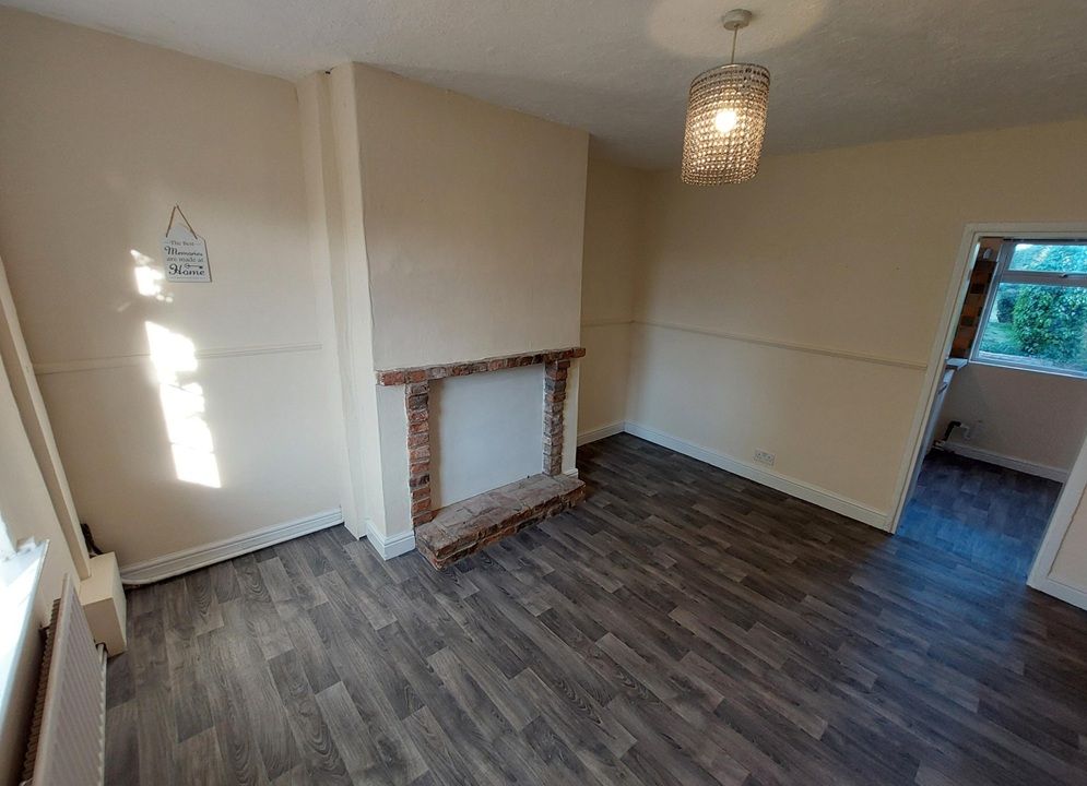 Property photo 3 of 10 Lounge