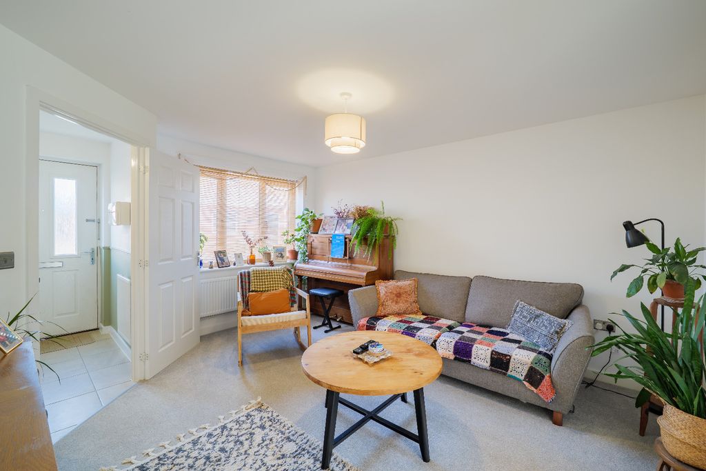 Property photo 3 of 15 5352743