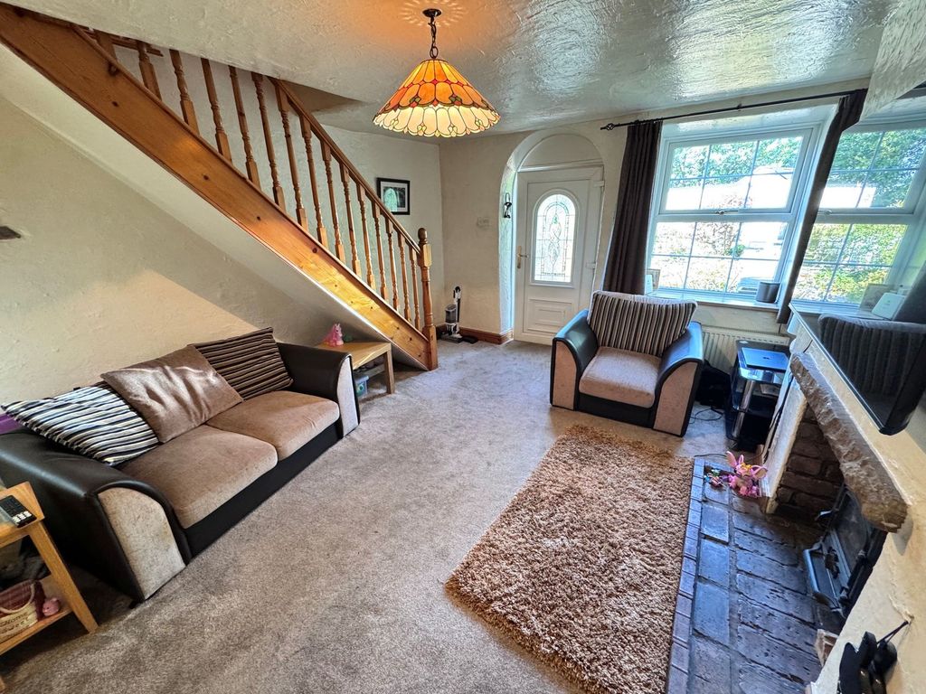Property photo 2 of 14