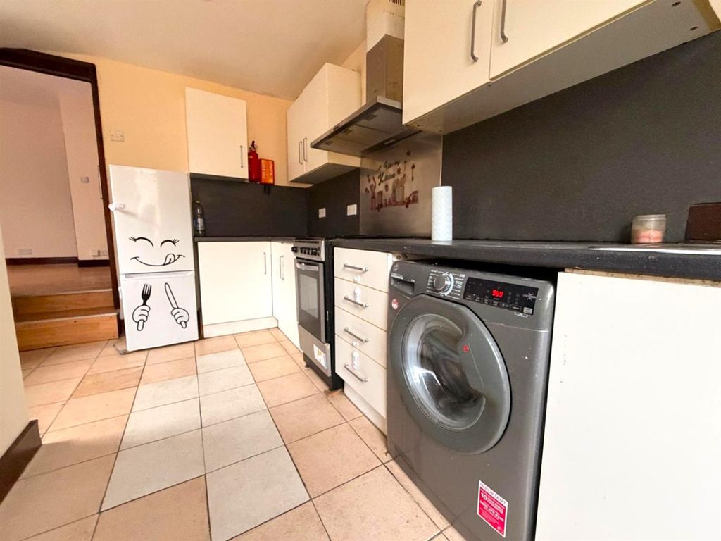 Property photo 3 of 7 8Ed70104-0841-45A0-9B20-99Fd108d0d77.Jpg