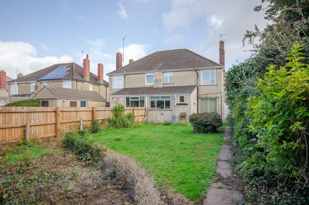 Property photo 2 of 21 Rear Garden Pic 2.Jpg