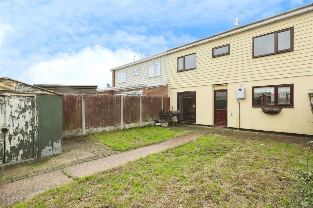Property photo 2 of 11