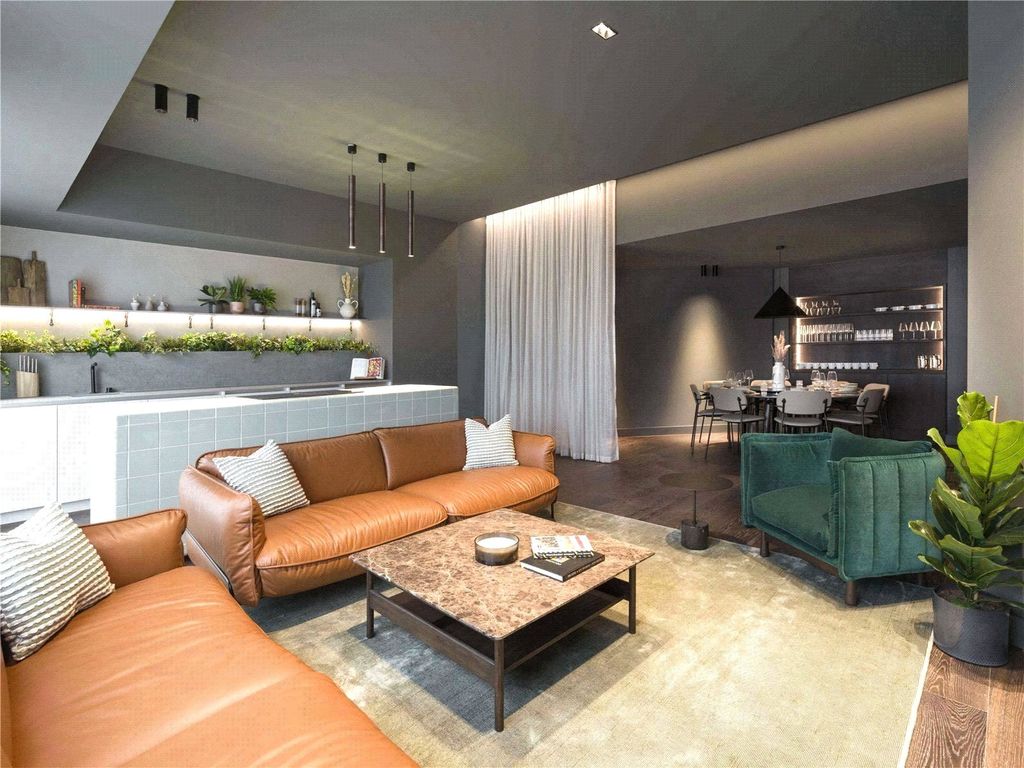 Property photo 2 of 20 Private Suite