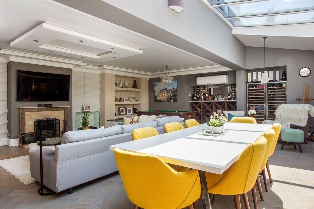 Property photo 2 of 23 Picture No. 24