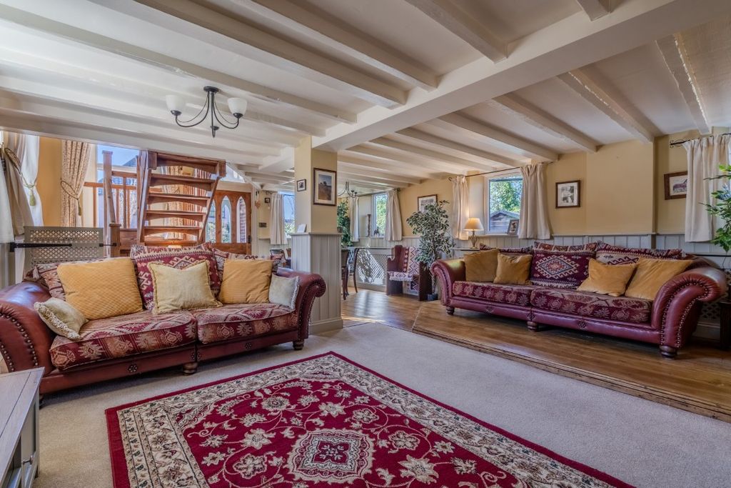 Property photo 1 of 37
