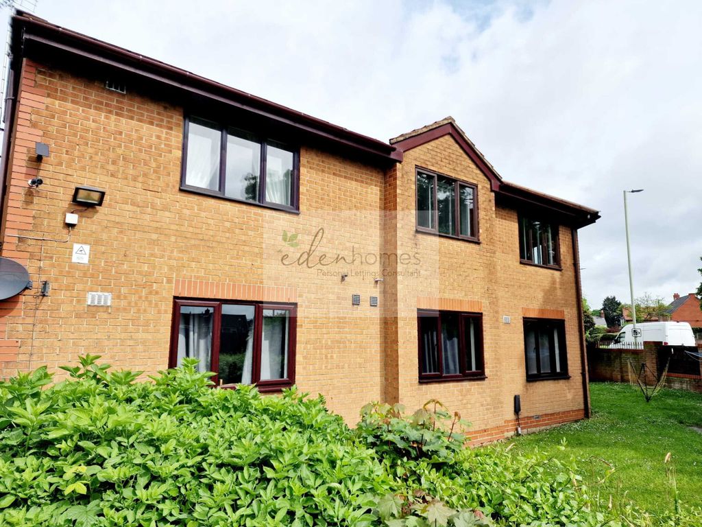 Property photo 2 of 9 E269434B-Beb3-4119-Af4A-F0434017F16E