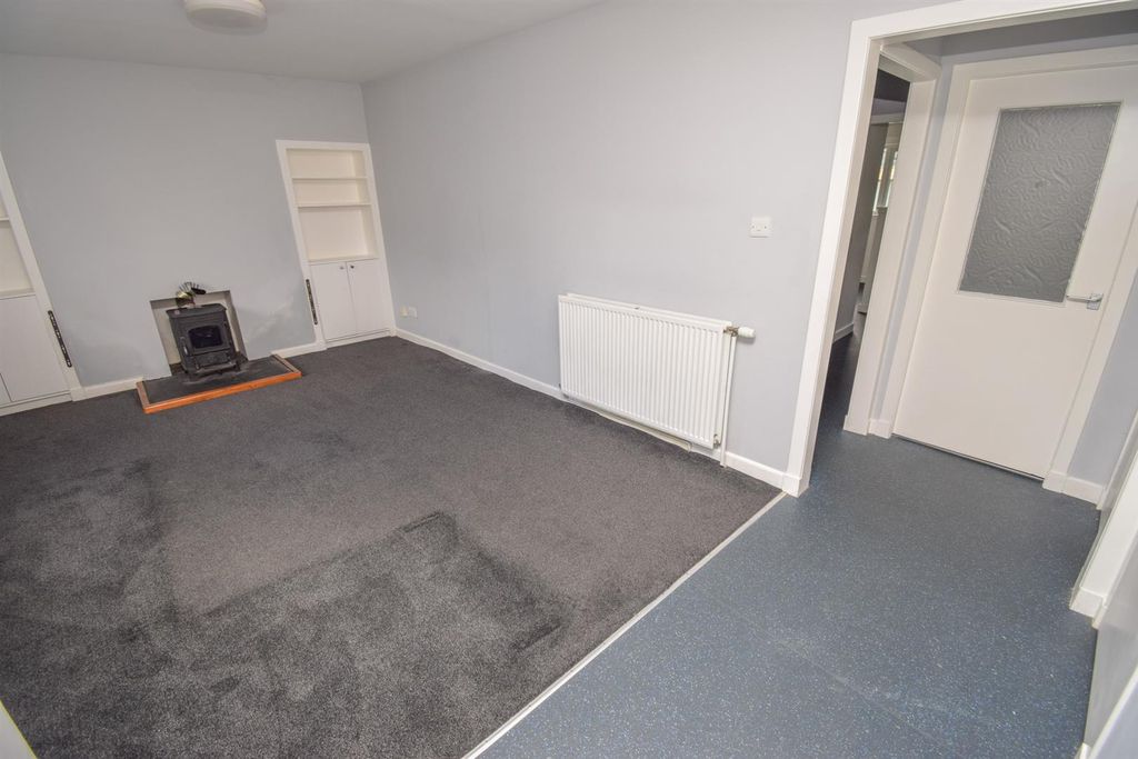 Property photo 3 of 19 Lounge (2)-2.Jpg