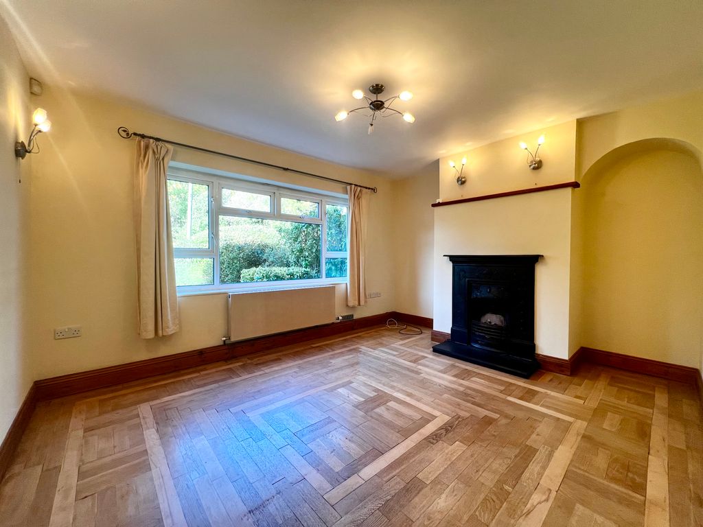 Property photo 1 of 13 Image