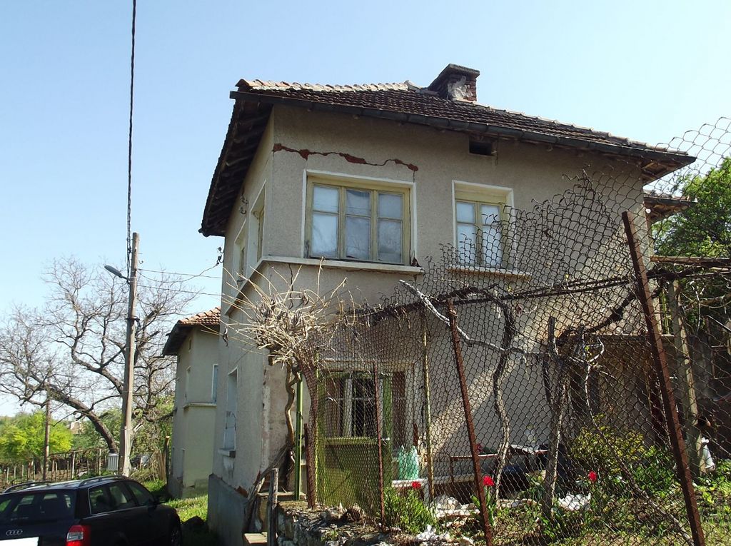 Property photo 1 of 10