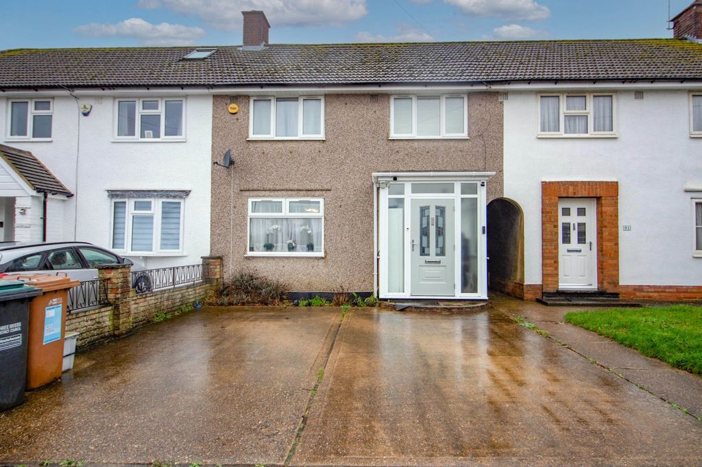 Property photo 1 of 18 External